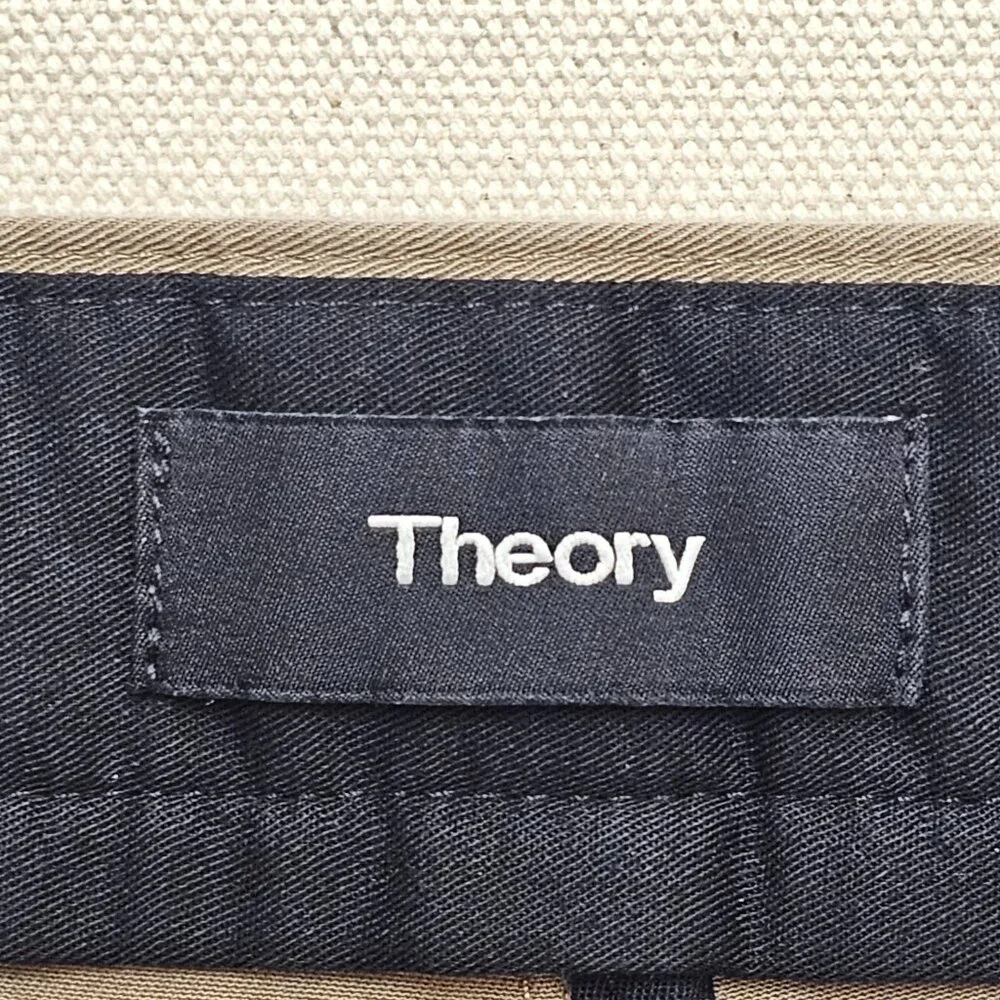 Theory Zaine Solid Twill Shorts 34